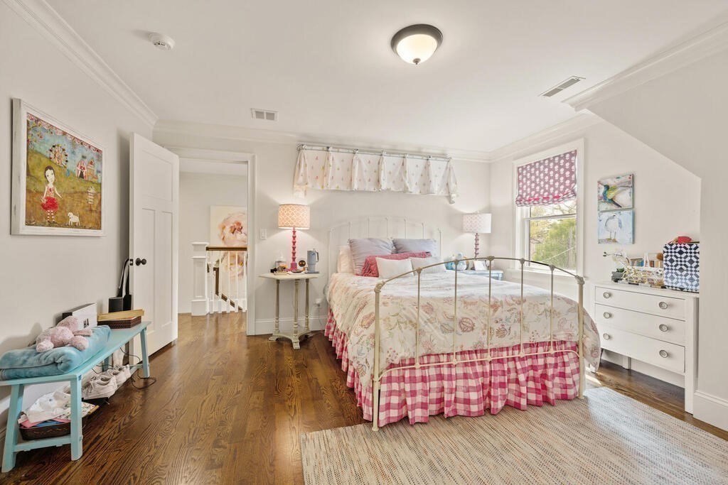 22 Richard Road Lexington, MA 02421 - Photo 28 of 42 a living room with furniture