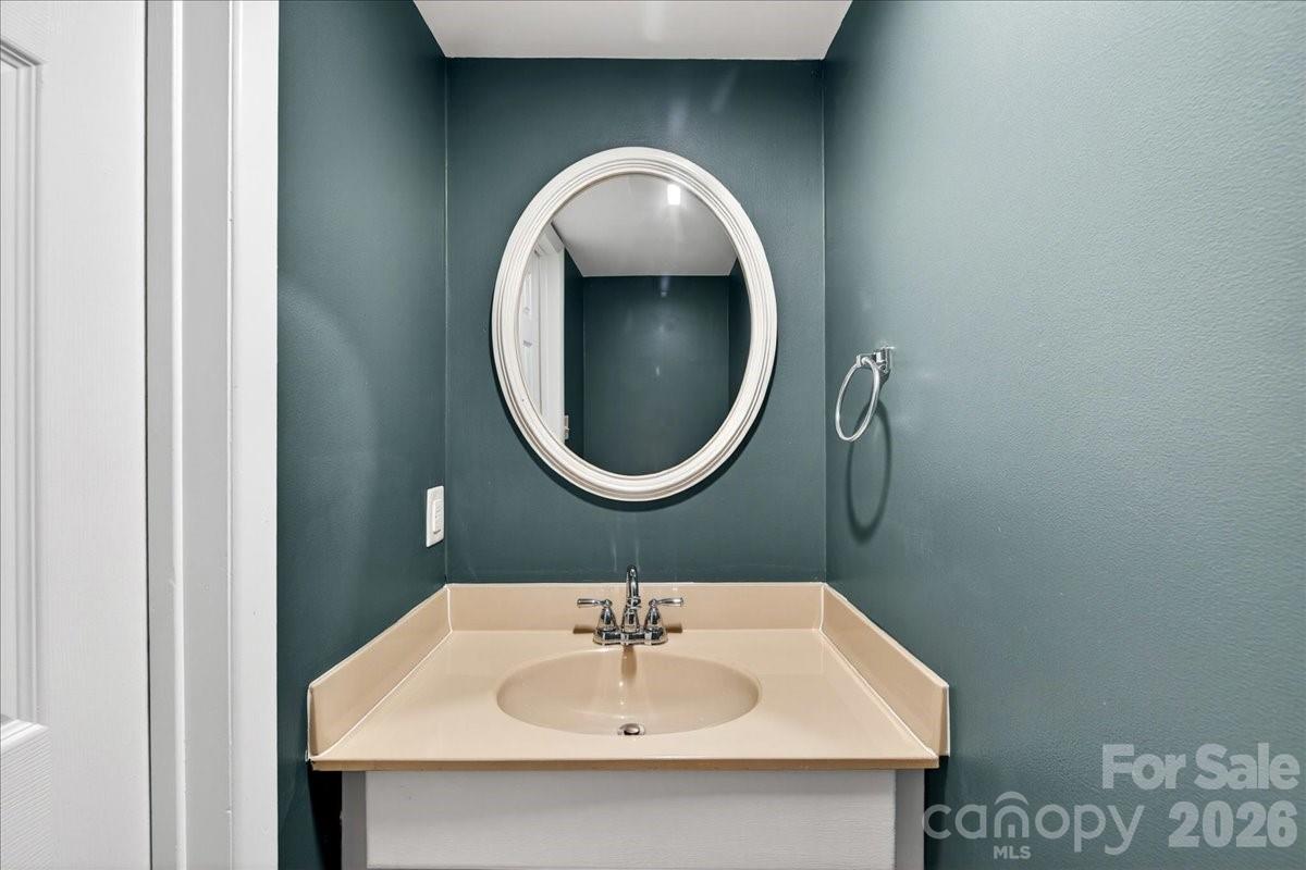 5803 Sharon Road, Unit K Charlotte, NC 28210 - Photo 13 of 35