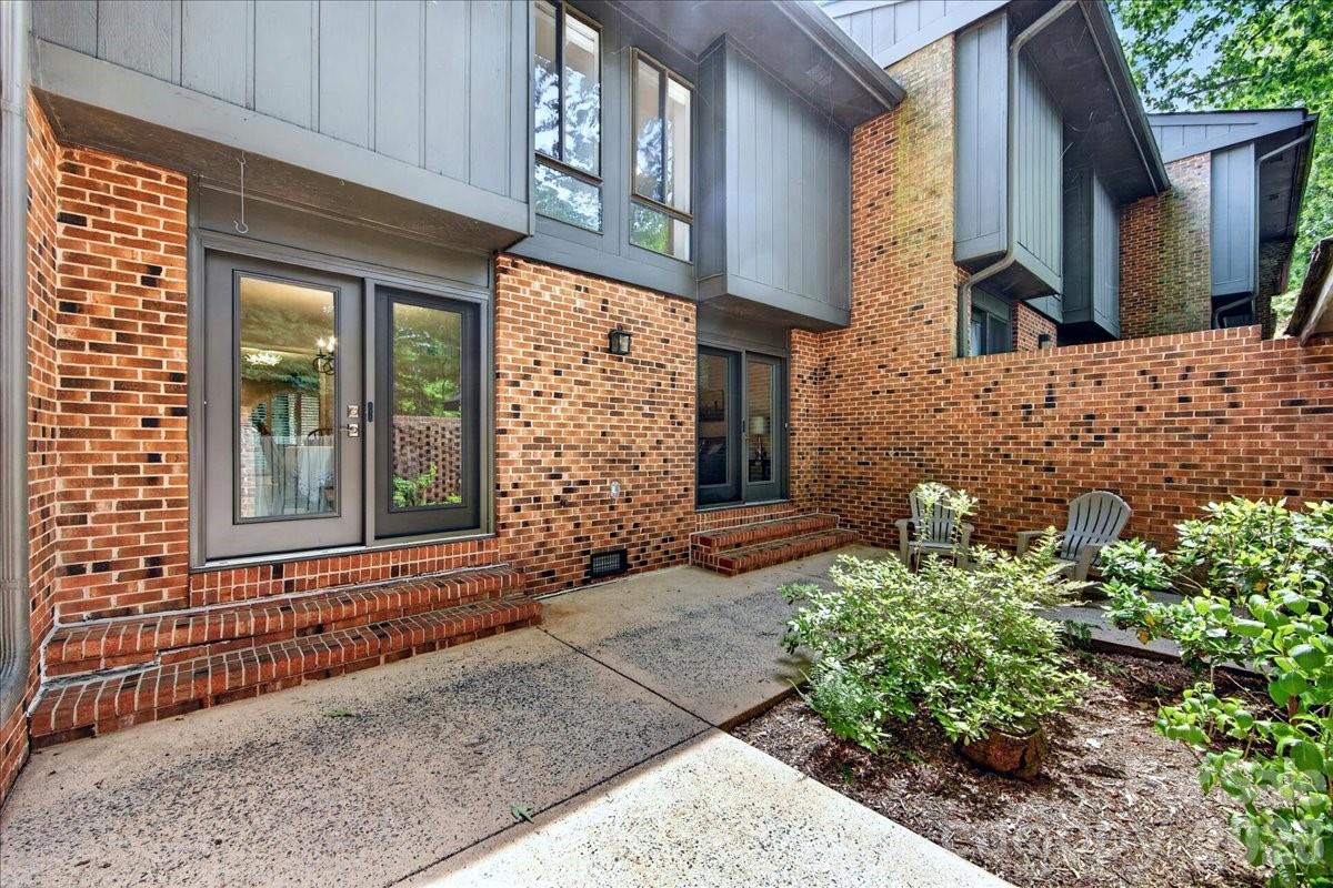 5803 Sharon Road, Unit K Charlotte, NC 28210 - Photo 27 of 35