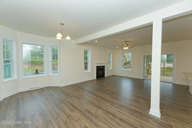 $699,980 | 7 Balsam Court, Ballston, NY 12019