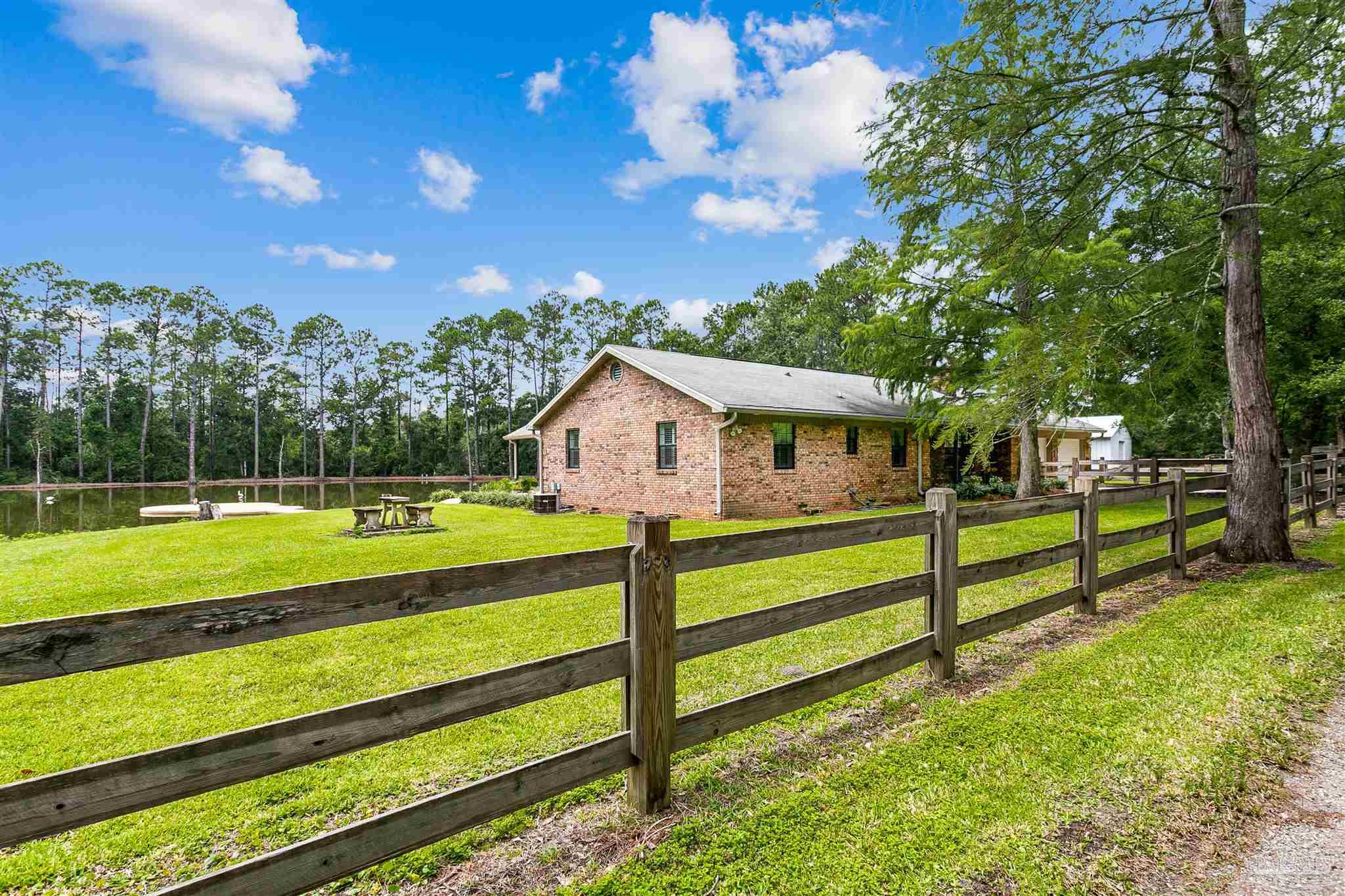6712 Helms Road Pensacola, FL 32526 - Photo 10 of 48 Gallery Image 10
