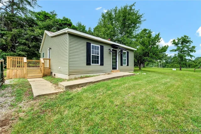 $250,000 | 4945 West Rouck Road, New Albany, IN 47150