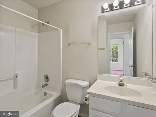 $400,000 | 4012 10th Street, North Beach, MD 20714