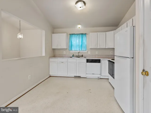 $400,000 | 4012 10th Street, North Beach, MD 20714