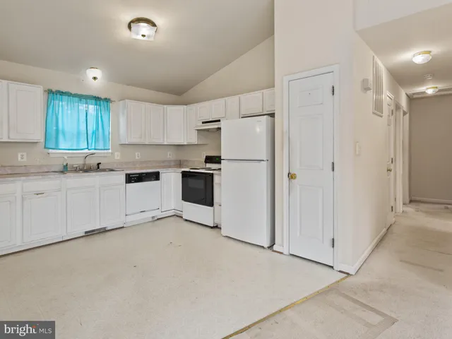 $400,000 | 4012 10th Street, North Beach, MD 20714