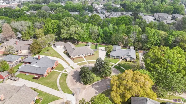 $349,900 | 12101 Lake La Dare Avenue, Baton Rouge, LA 70816