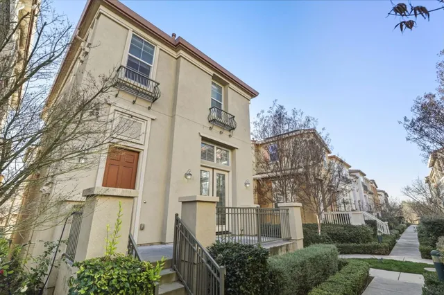 $1,260,000 | 328 Heritage View Terrace, San Jose, CA 95125