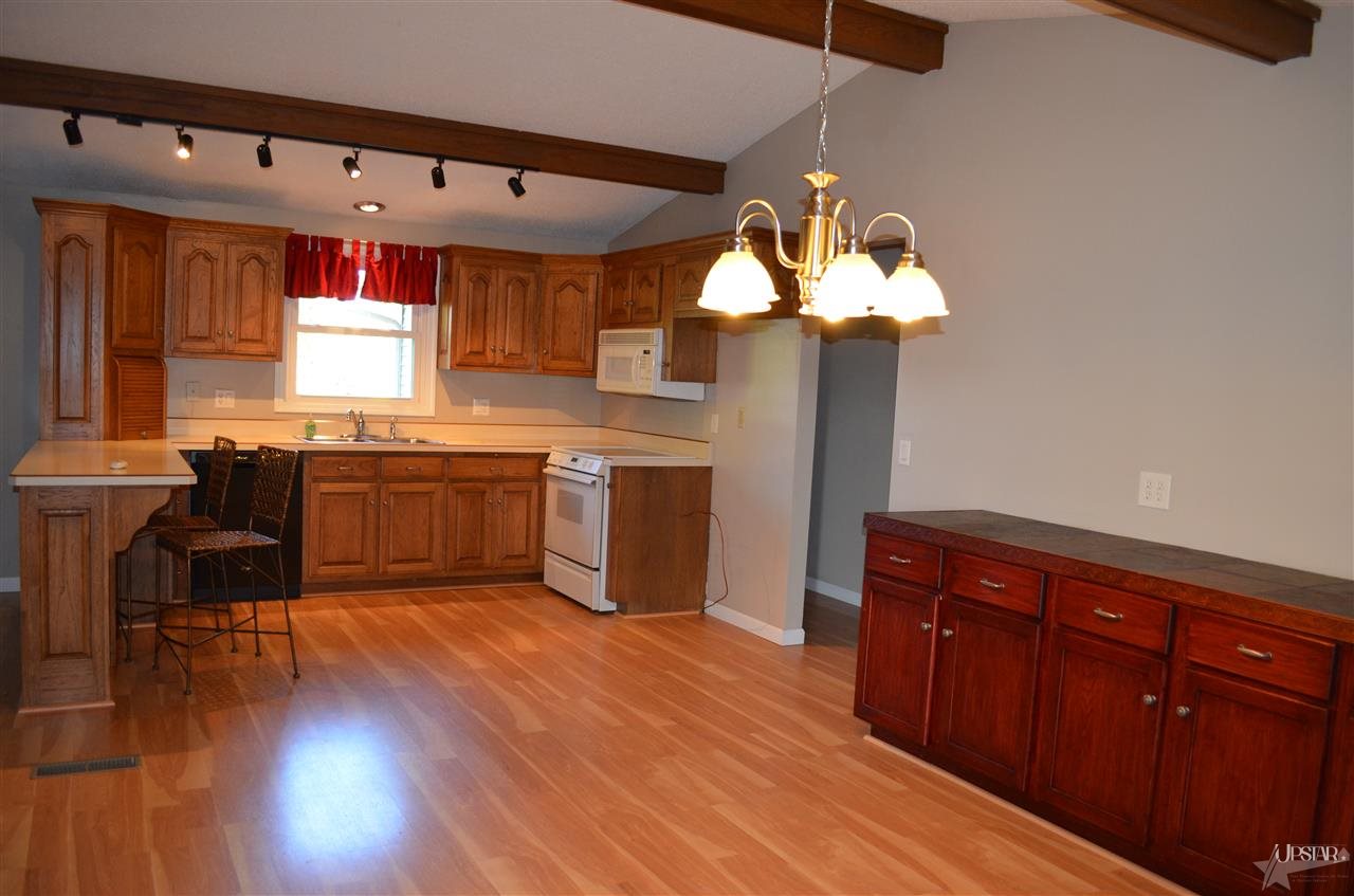1517 Stogdill Road Bluffton, IN 46714 - Photo 5 of 26 Gallery Image 5