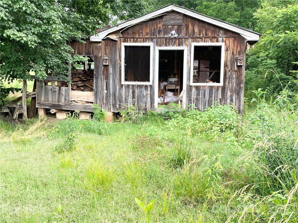 4272 Rocky Road Lenoir, NC 28645 - Photo 15 of 15 Gallery Image 15