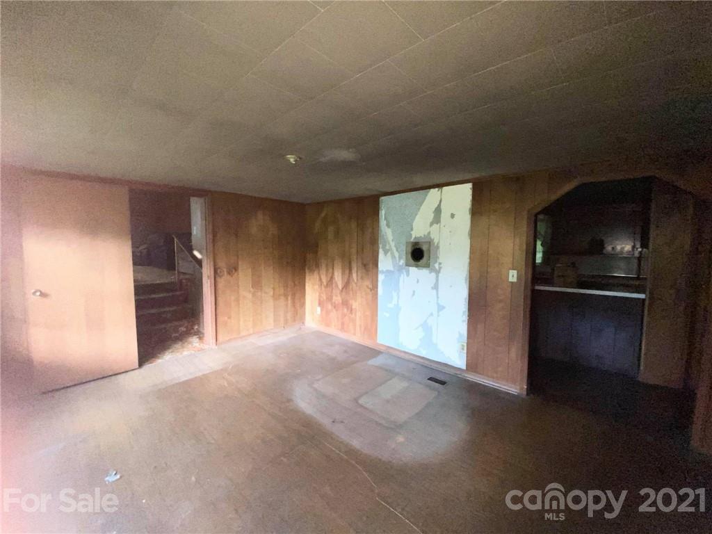 4272 Rocky Road Lenoir, NC 28645 - Photo 7 of 15 Gallery Image 7
