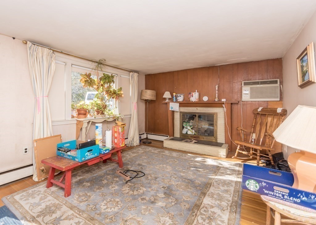83 College Farm Road Waltham, MA 02451 - Photo 6 of 19 Gallery Image 6