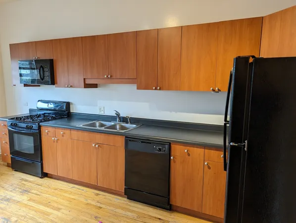 $2,795 | 1813 North Milwaukee Avenue, Unit 3R, Chicago, IL 60647