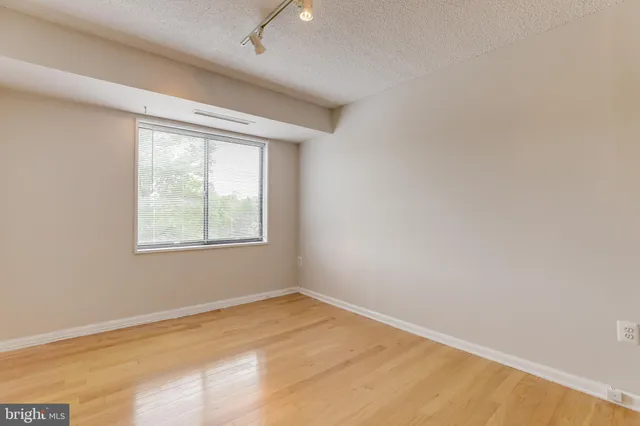 $2,900 | 200 North Pickett Street, Unit 307, Alexandria, VA 22304