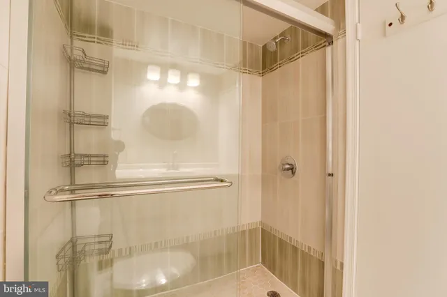 $2,900 | 200 North Pickett Street, Unit 307, Alexandria, VA 22304