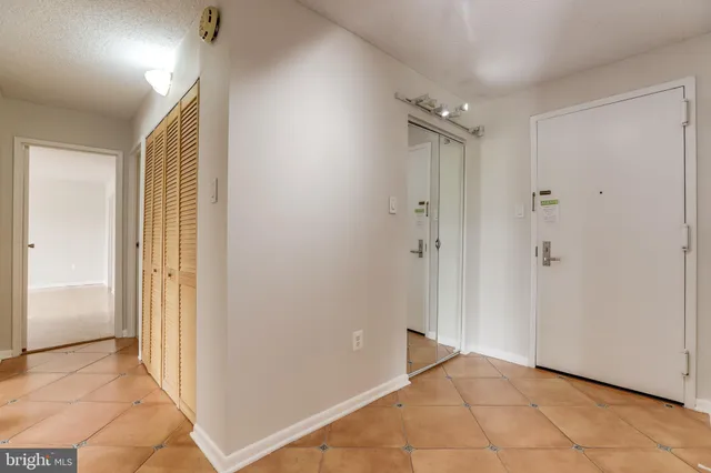 $2,900 | 200 North Pickett Street, Unit 307, Alexandria, VA 22304