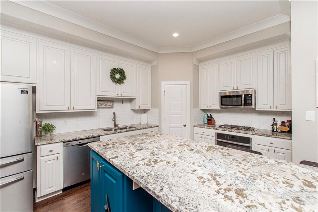 9017 Stonecroft Avenue Baton Rouge, LA 70810 - Photo 9 of 22