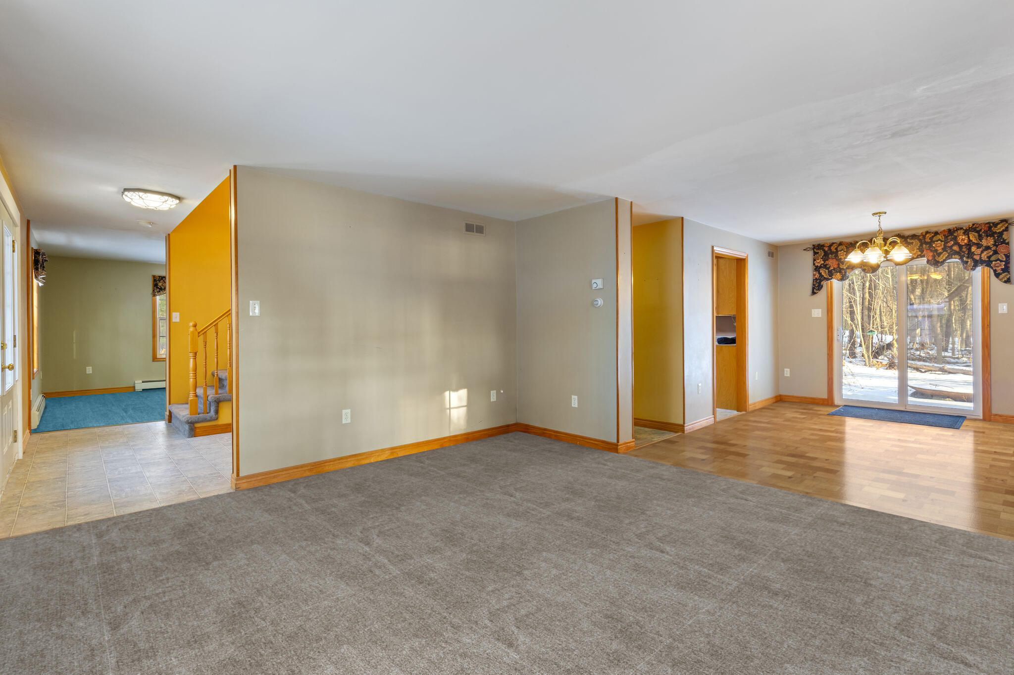 1094 State Road Eliot, ME 03903 - Photo 7 of 42 1094_State_Rd_06