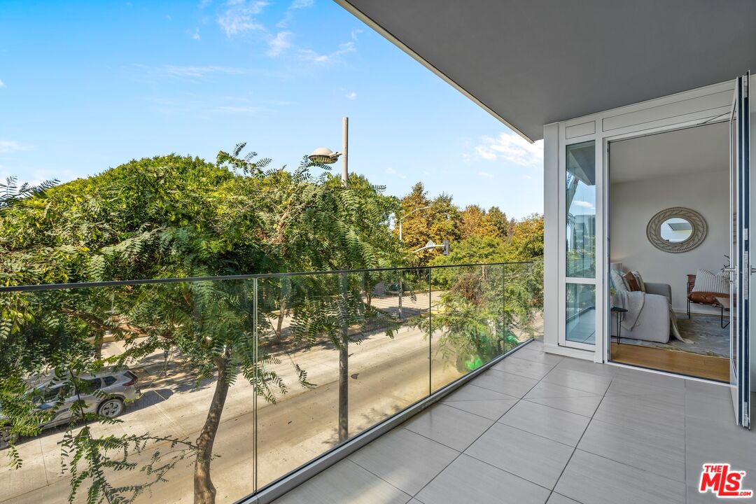 1705 Ocean Avenue, Unit 206 Santa Monica, CA 90401 - Photo 13 of 26