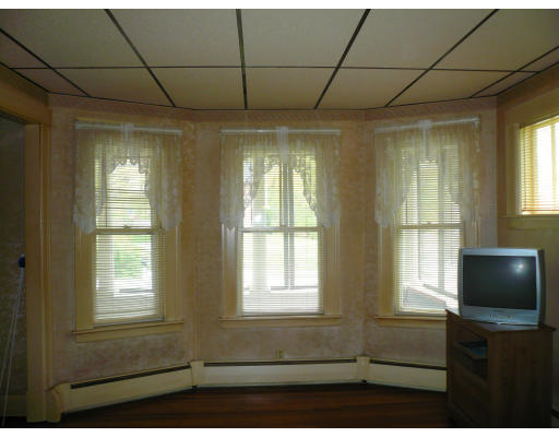 38 Swain Road Wilmington, MA 01887 - Photo 6 of 8 Gallery Image 6