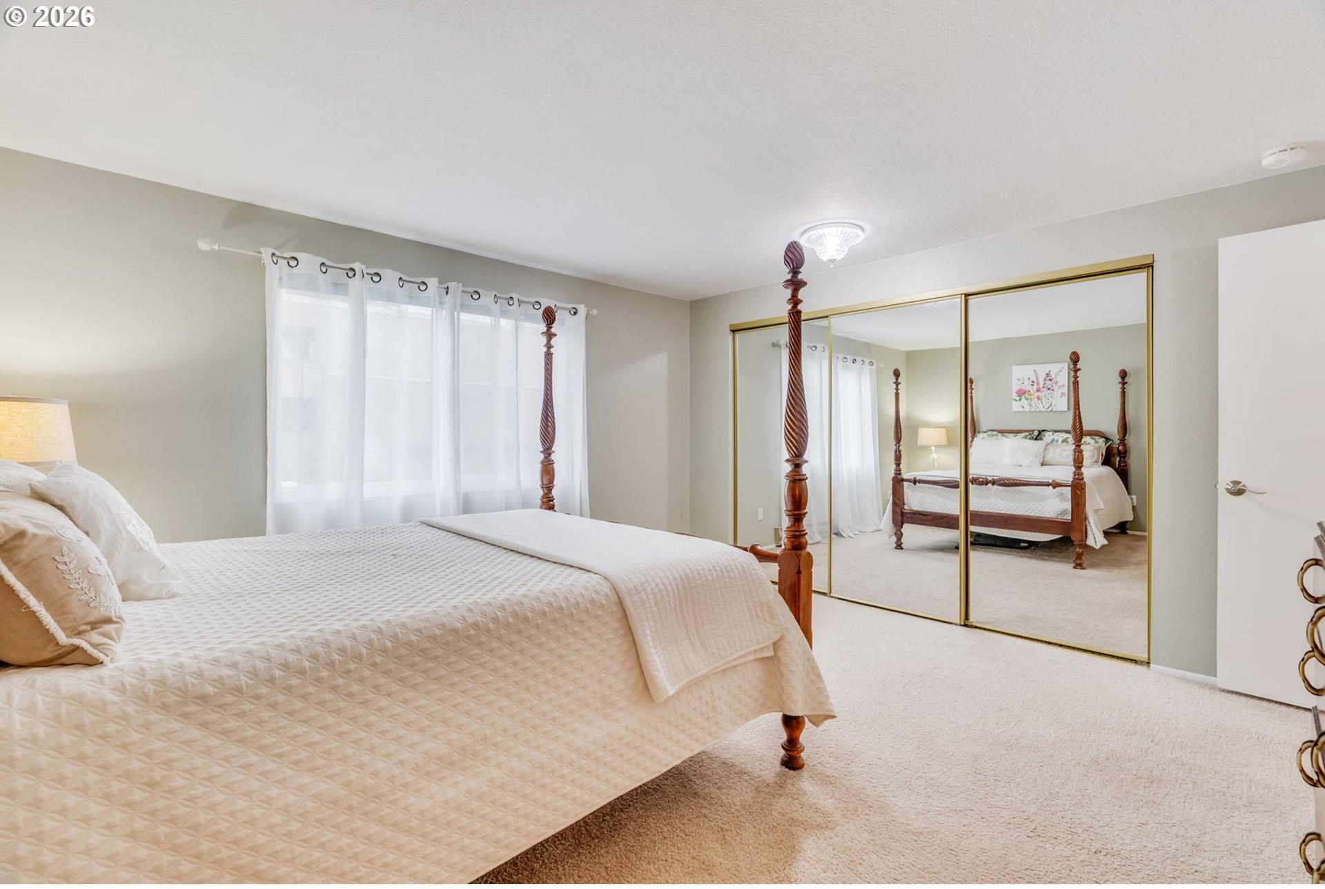 5624 South Riverside Lane, Unit 8 Portland, OR 97239 - Photo 24 of 41 Gallery Image 24