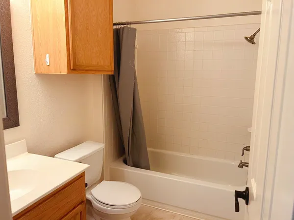 $1,950 | 3589 Rock Shelf Lane, Round Rock, TX 78681