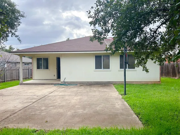 $1,950 | 3589 Rock Shelf Lane, Round Rock, TX 78681