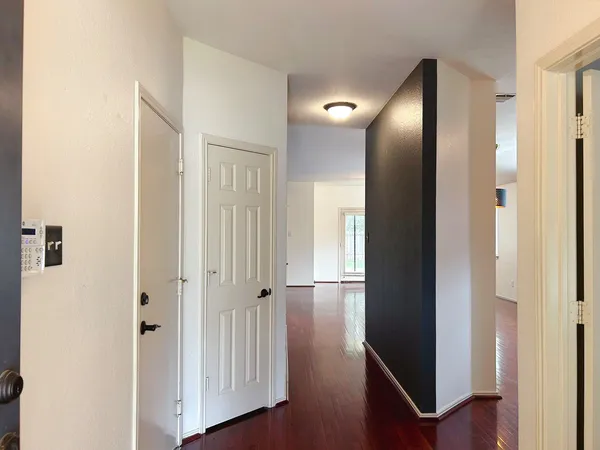 $1,950 | 3589 Rock Shelf Lane, Round Rock, TX 78681