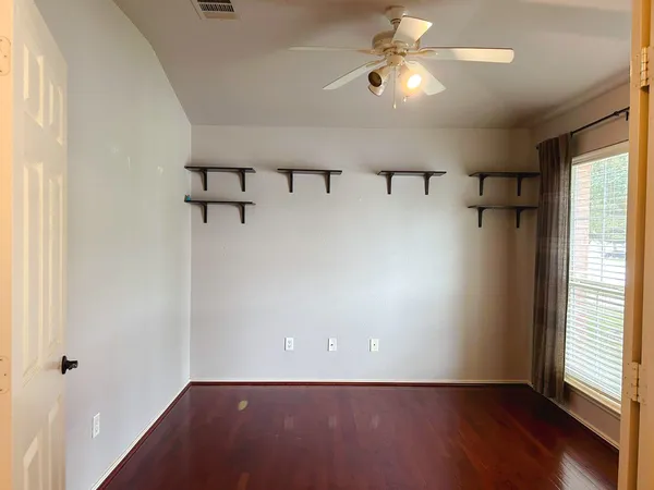 $1,950 | 3589 Rock Shelf Lane, Round Rock, TX 78681