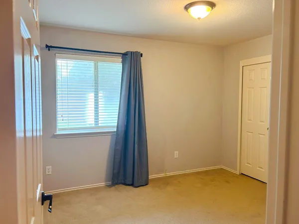 $1,950 | 3589 Rock Shelf Lane, Round Rock, TX 78681