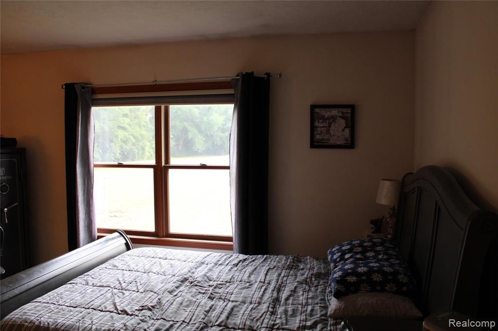 7203 Coldwater Road Flushing, MI 48433 - Photo 29 of 72
