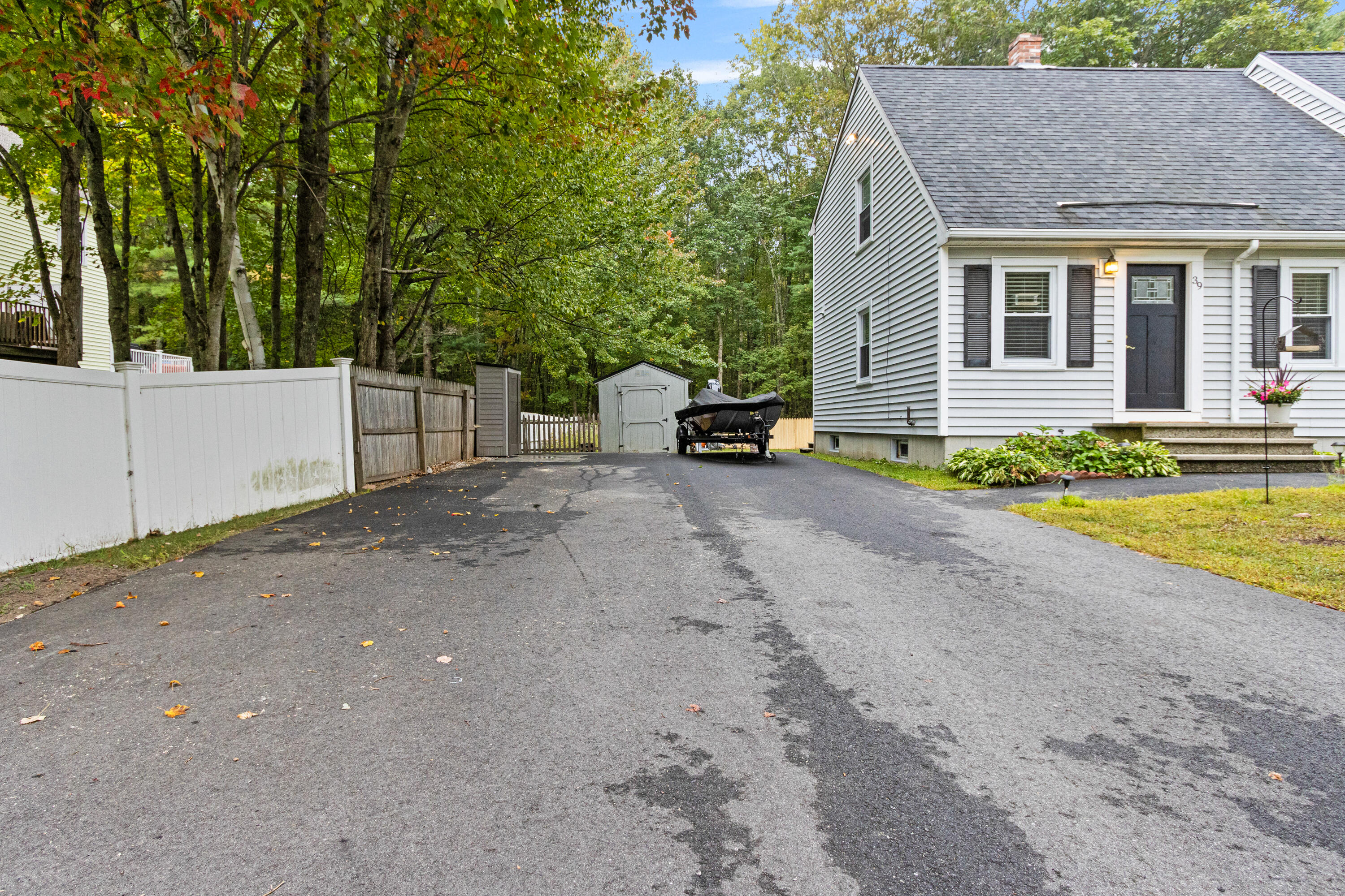 39 Skyline Drive Saco, ME 04072 - Photo 7 of 58 20250925DR-71001