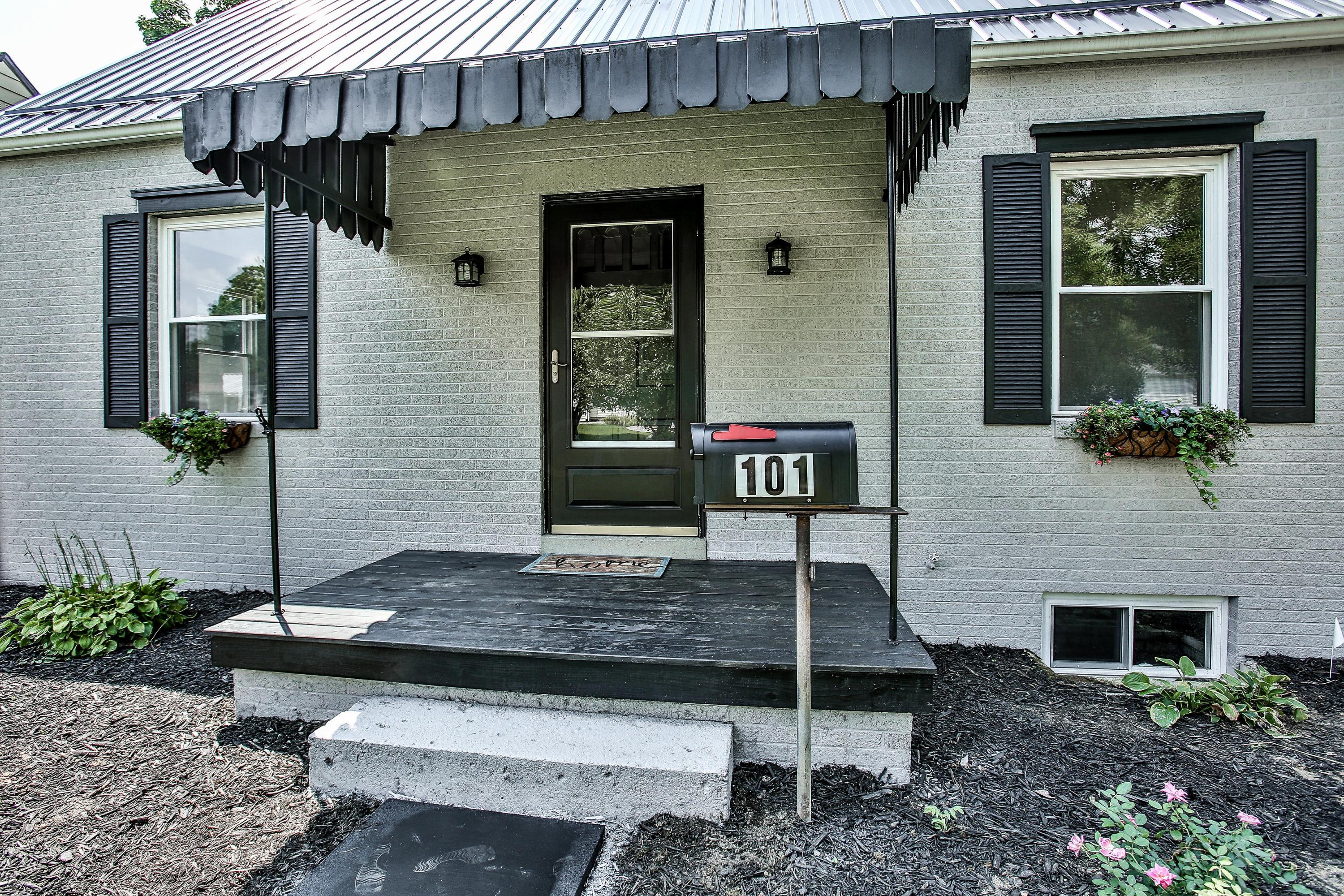 101 Reber Avenue Circleville, OH 43113 - Photo 2 of 20