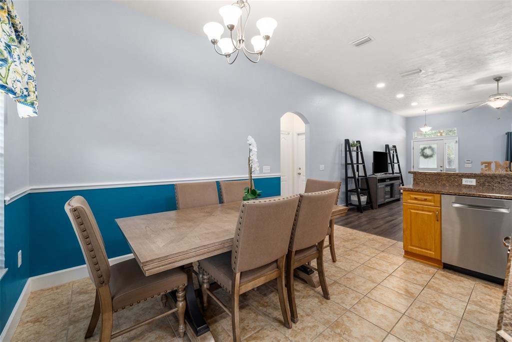 9047 Southwest 76th Avenue Gainesville, FL 32608 - Photo 23 of 38