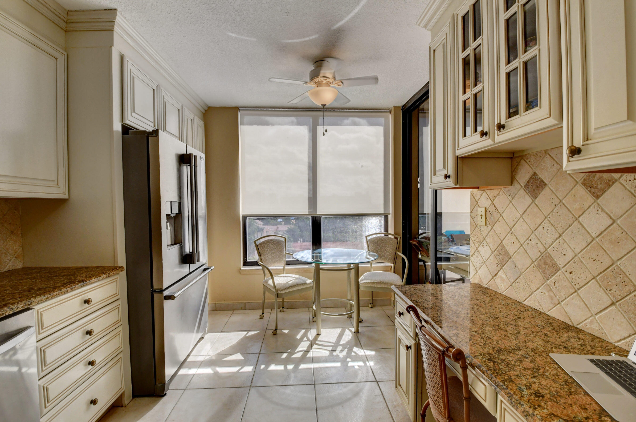 7137 Promenade Drive, Unit 602 Boca Raton, FL 33433 - Photo 18 of 34 kitchen