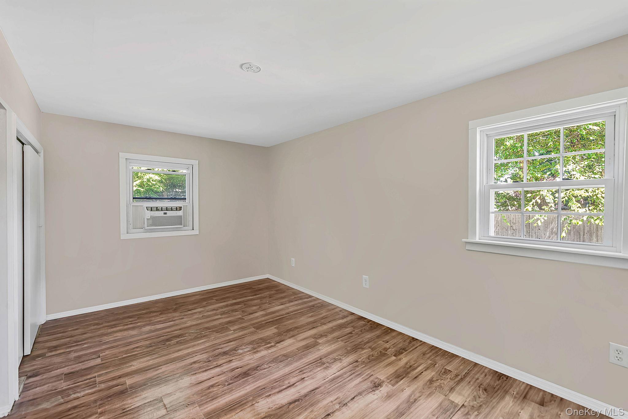 12 Sycamore Road Rocky Point, NY 11778 - Photo 20 of 38