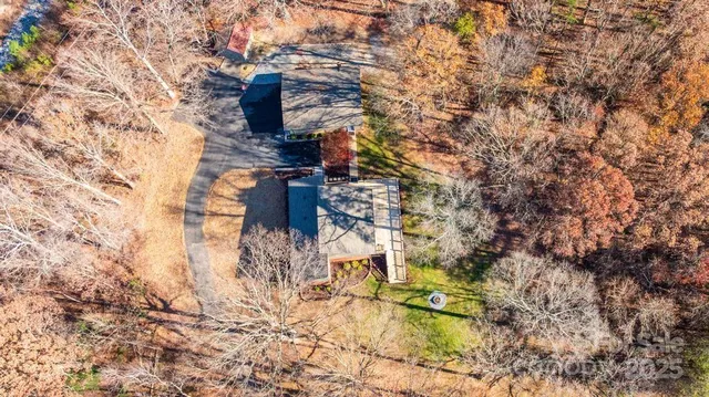 $650,000 | 2106 Lynmore Drive, Sherrills Ford, NC 28673