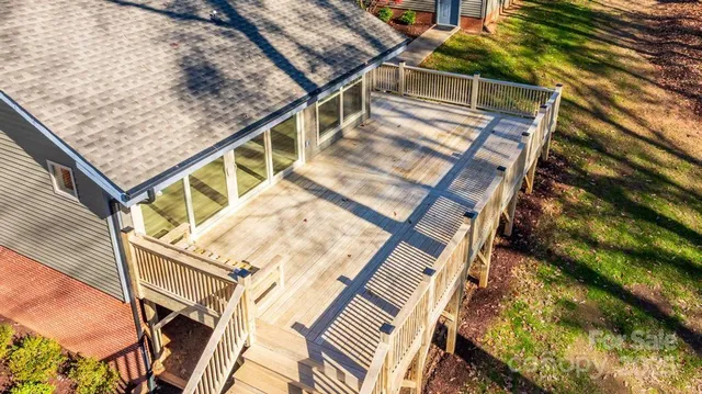 $650,000 | 2106 Lynmore Drive, Sherrills Ford, NC 28673