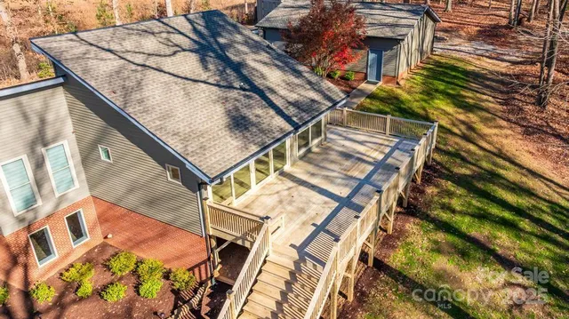 $650,000 | 2106 Lynmore Drive, Sherrills Ford, NC 28673