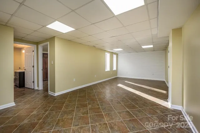 $650,000 | 2106 Lynmore Drive, Sherrills Ford, NC 28673