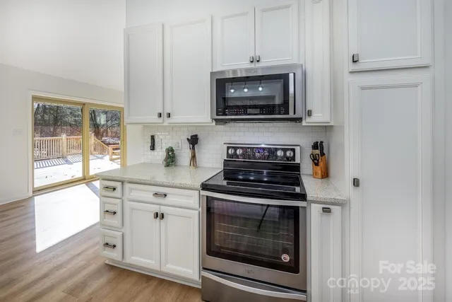 $650,000 | 2106 Lynmore Drive, Sherrills Ford, NC 28673