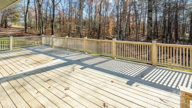 $650,000 | 2106 Lynmore Drive, Sherrills Ford, NC 28673