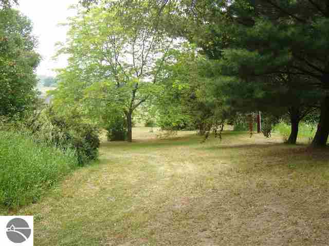 3825 Zimmerman Road Traverse City, MI 49685 - Photo 35 of 35 1780501-34.JPG
