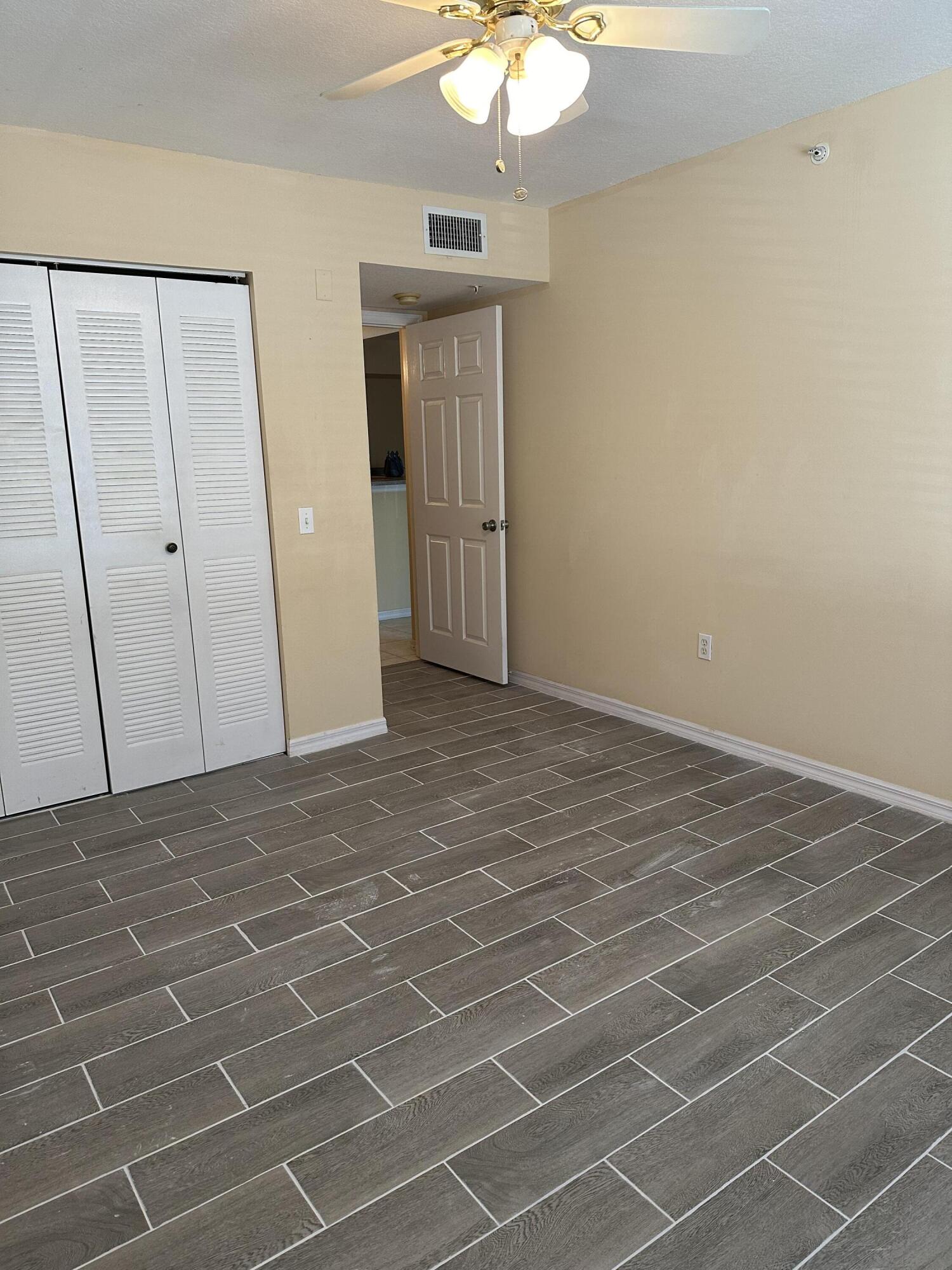 1005 Villa Circle Boynton Beach, FL 33435 - Photo 9 of 21 IMG_8432