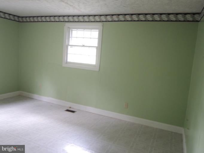 692 Mission Road Harpers Ferry, WV 25425 - Photo 17 of 22 Bedroom