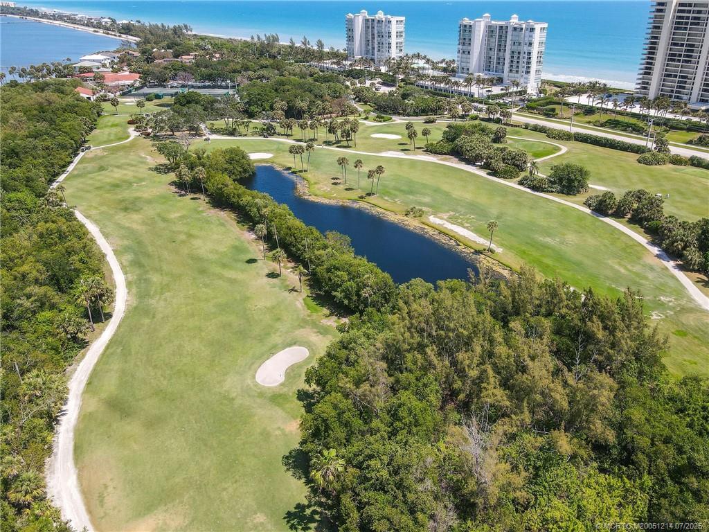 108 Island Dunes Cove Jensen Beach, FL 34957 - Photo 34 of 35 a view of a city