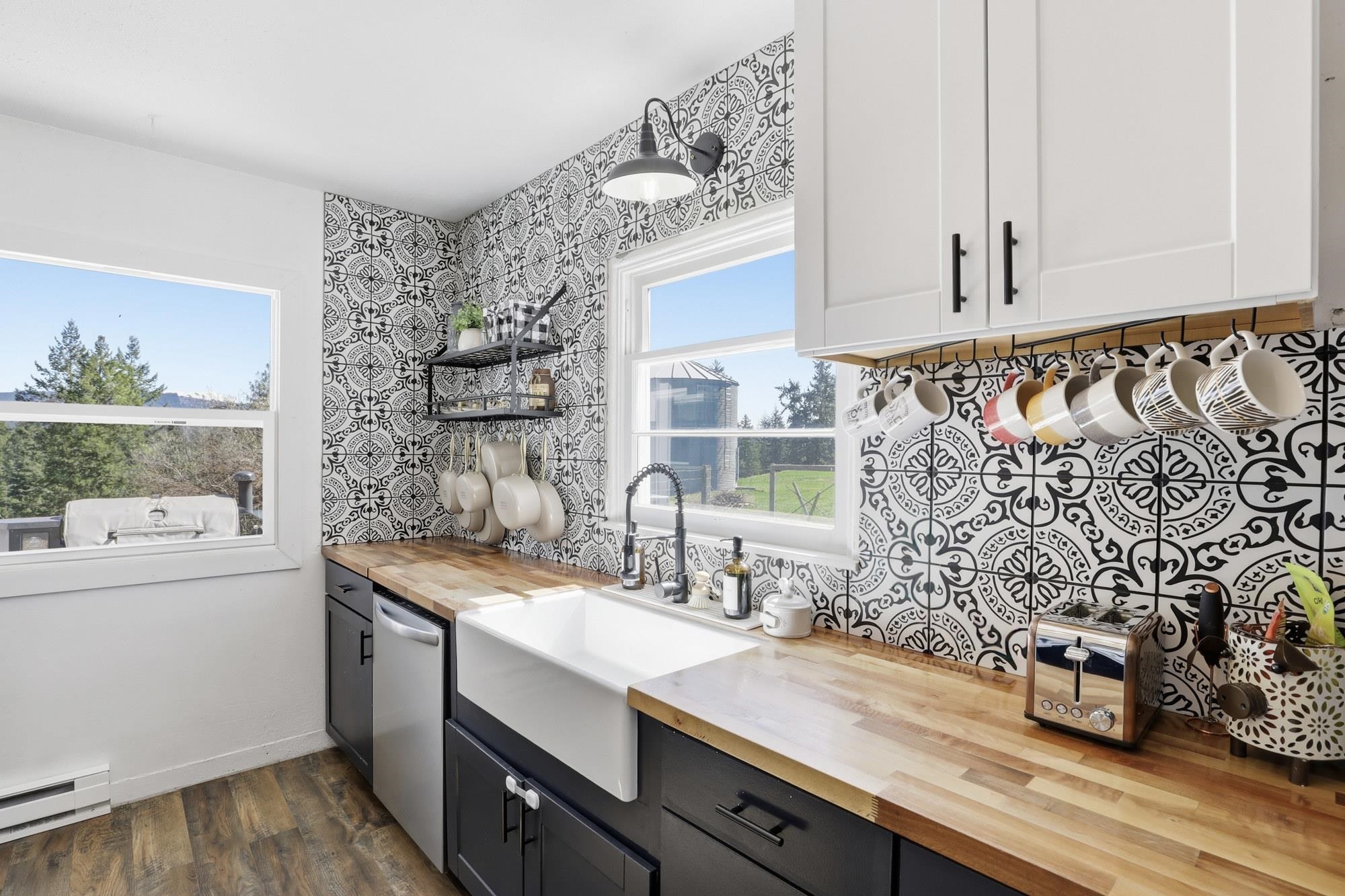 24416 North Orchard Bluff Road Chattaroy, WA 99003 - Photo 13 of 50