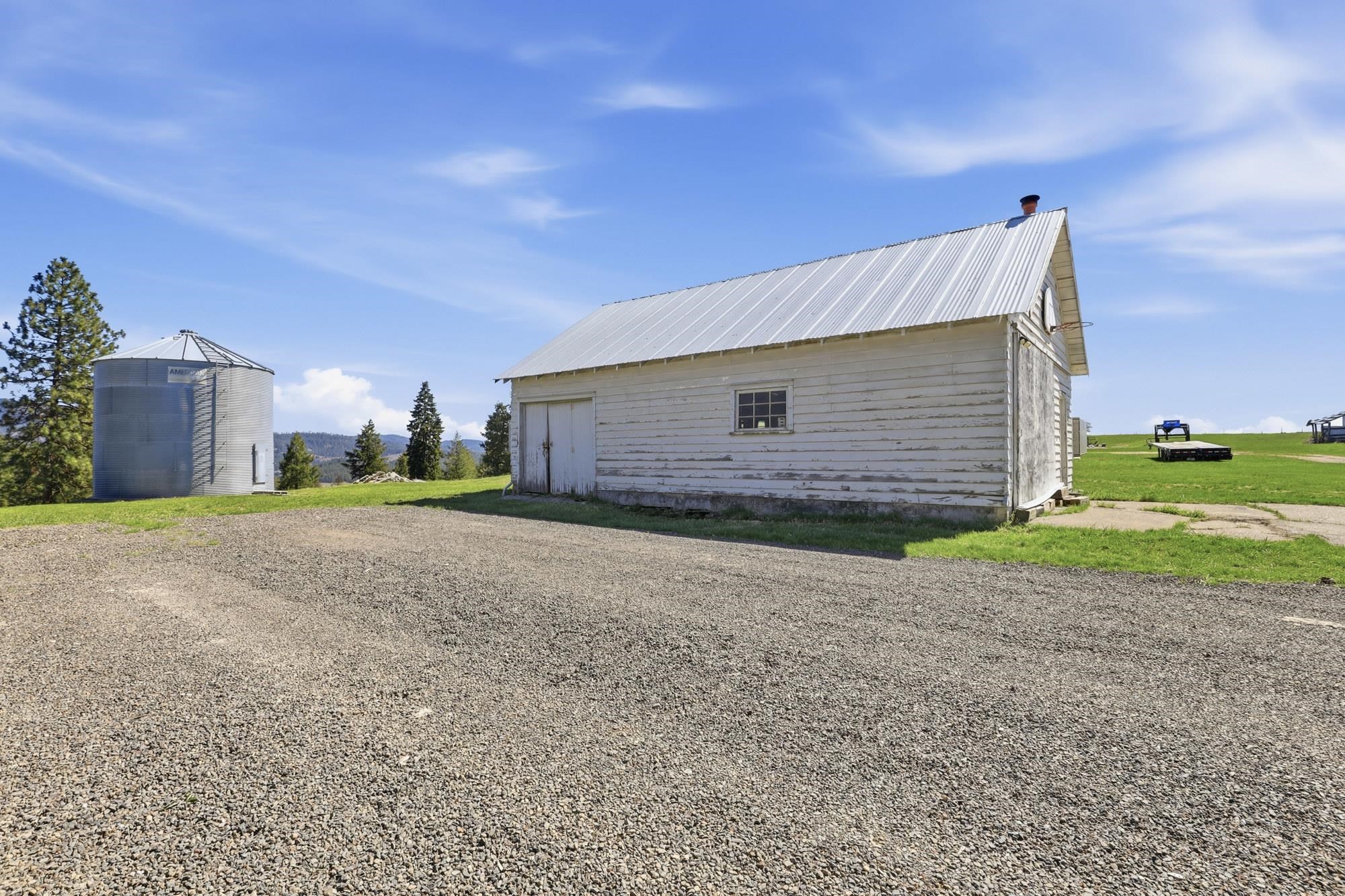 24416 North Orchard Bluff Road Chattaroy, WA 99003 - Photo 28 of 50