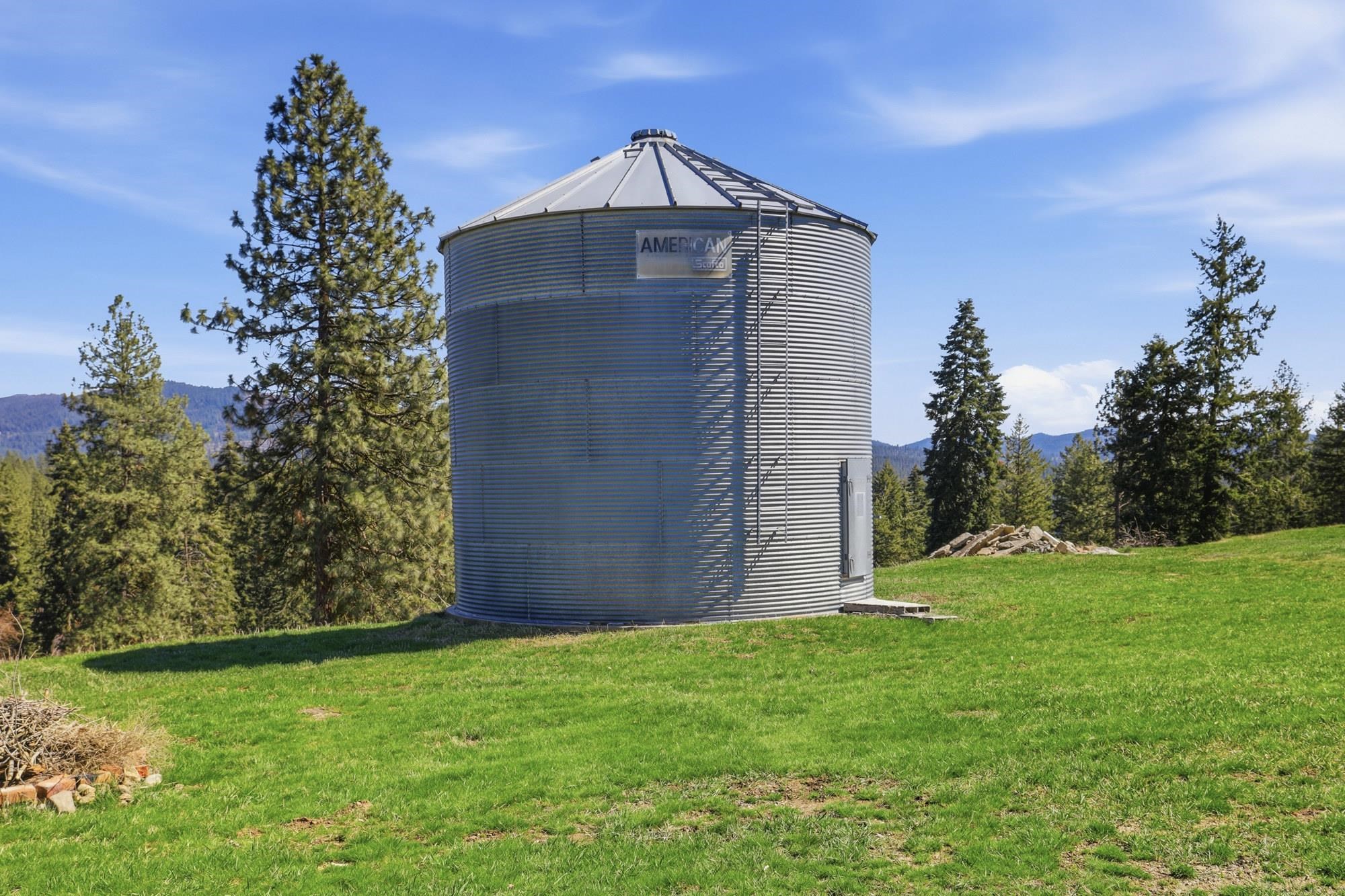 24416 North Orchard Bluff Road Chattaroy, WA 99003 - Photo 33 of 50