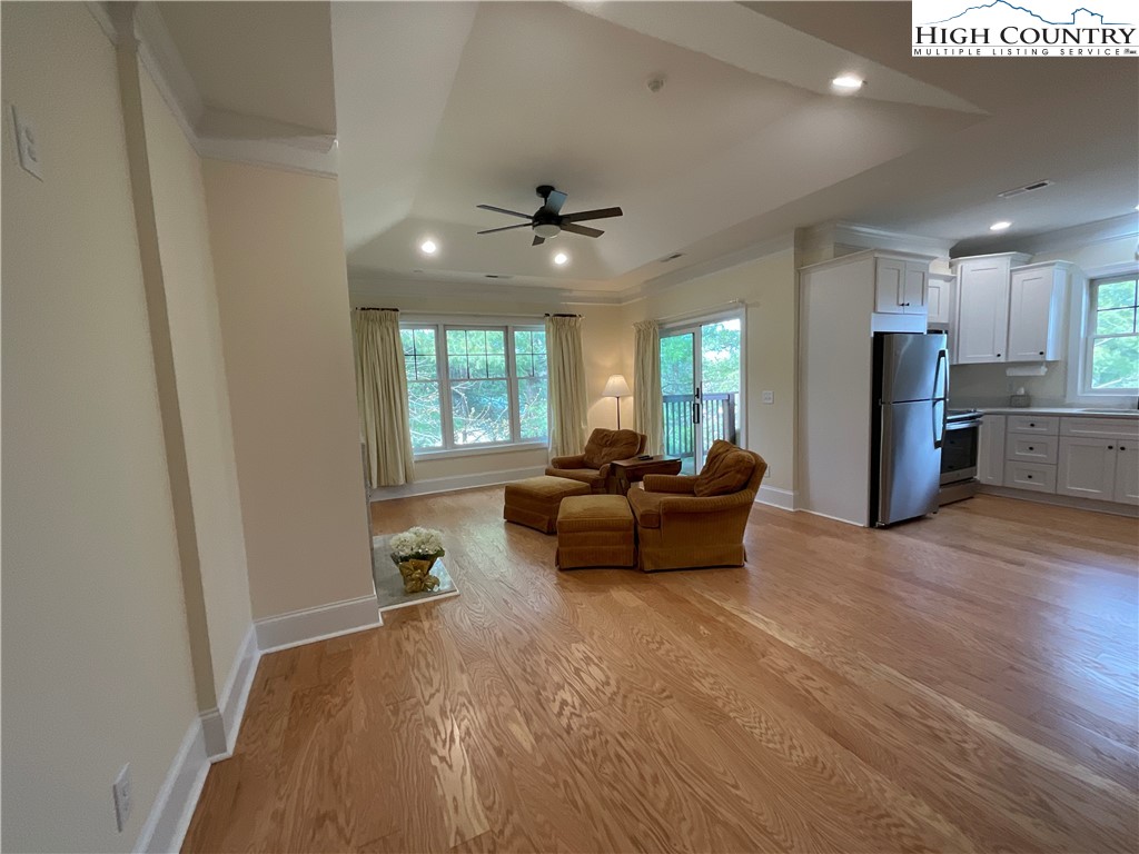 155 Gateway Drive, Unit 402 Boone, NC 28607 - Photo 10 of 30
