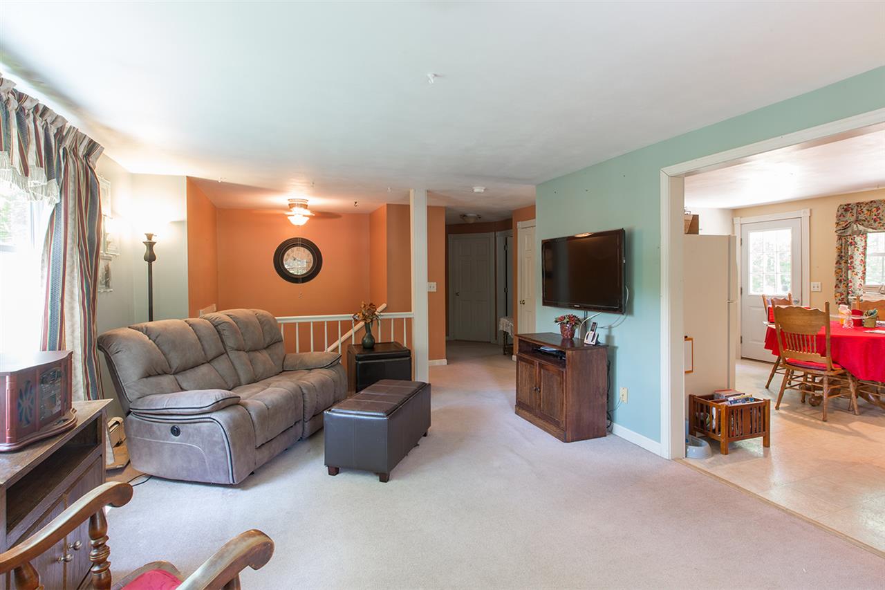 9 Epping Woods Road Epping, NH 03042 - Photo 5 of 19